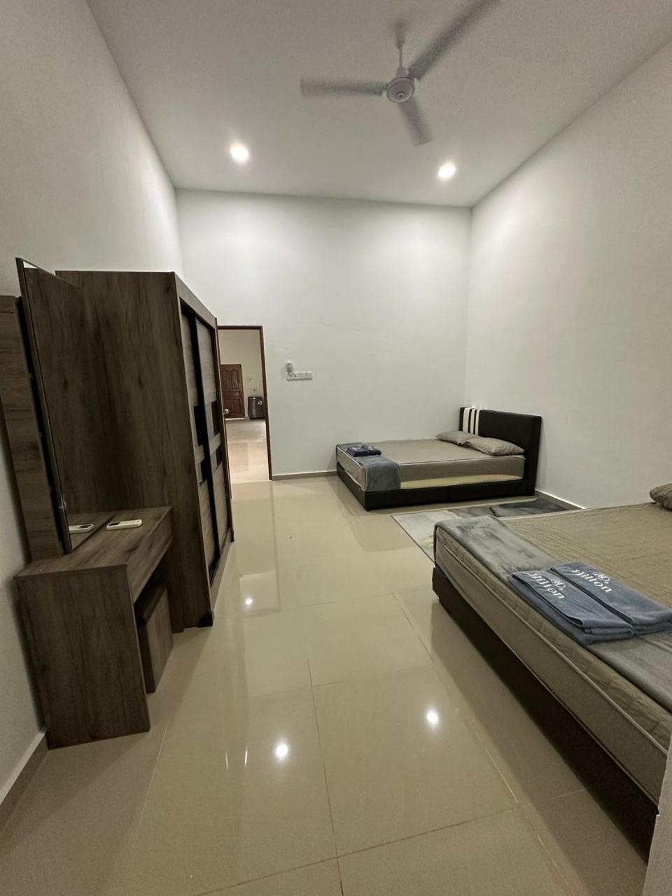 Homestay Kemaman Fyna08 Semi-D, 4 Bedrooms Dekat Pantai Кижал Екстериор снимка