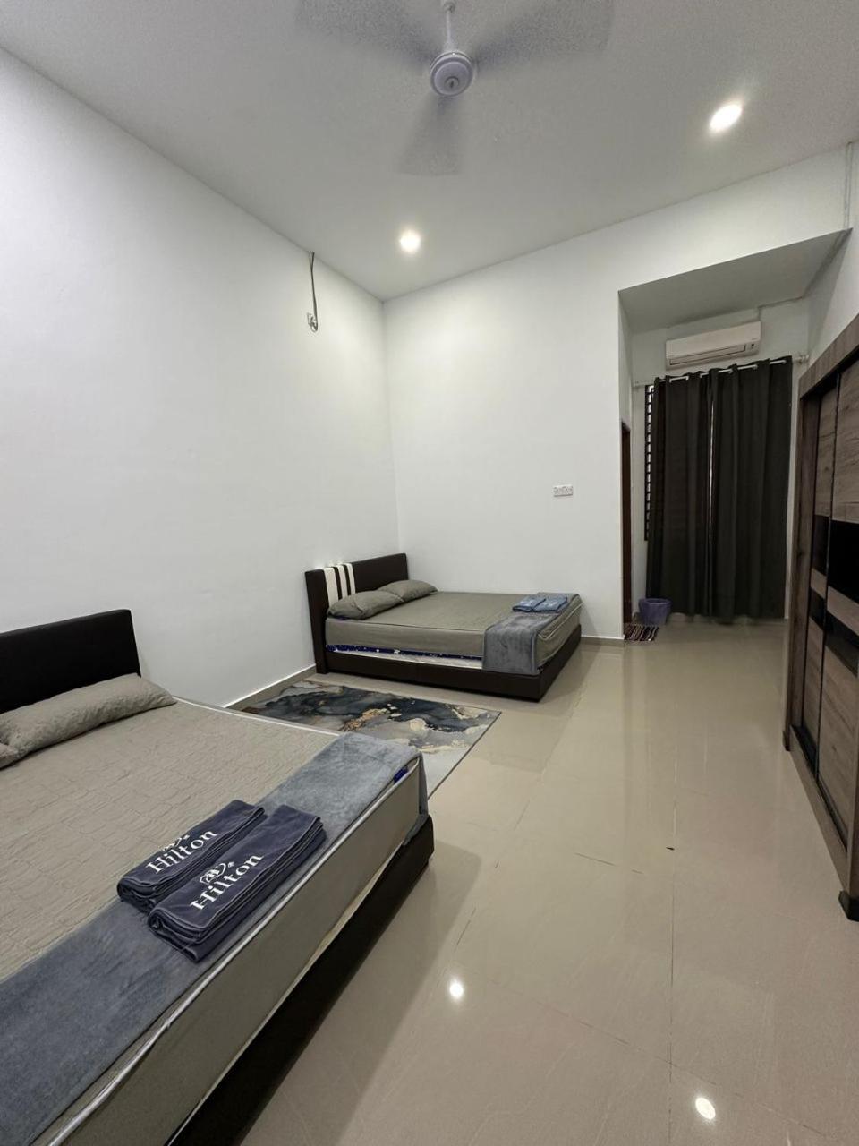 Homestay Kemaman Fyna08 Semi-D, 4 Bedrooms Dekat Pantai Кижал Екстериор снимка